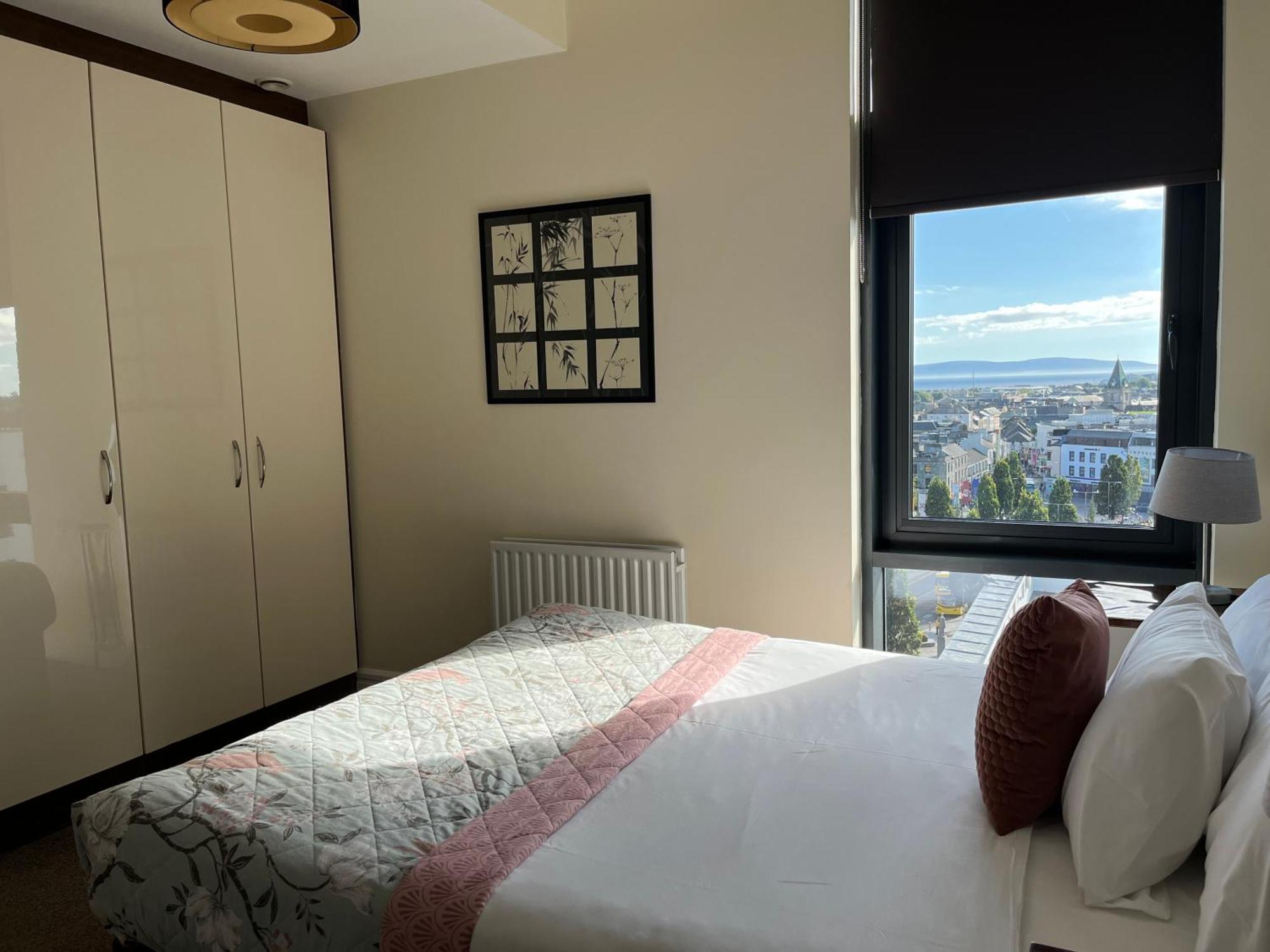 The Western Citypoint Apartments Galway Exteriér fotografie